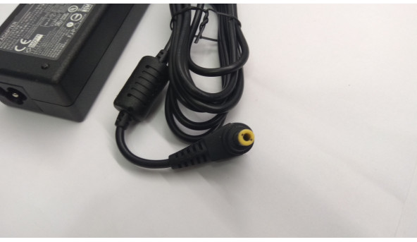 Зарядка для ноутбука Fujitsu, Model: A12-065N2A, Input: 100-240V-1. 7A, 50-60Hz, Output: 19V-3. 42A, Оригинал - 307129
