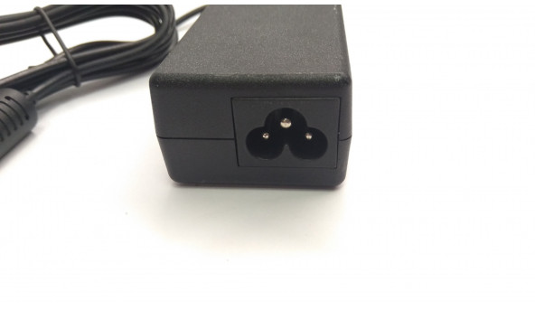 Зарядка для ноутбука Fujitsu, Model: A12-065N2A, Input: 100-240V-1. 7A, 50-60Hz, Output: 19V-3. 42A, Оригинал - 307129