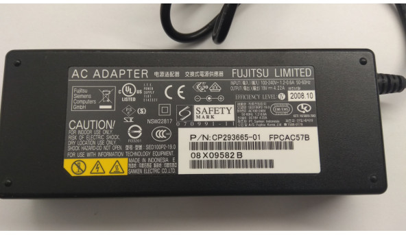 Зарядка для ноутбука Fujitsu, Input: 100-240V-1.2-0.6A, 50-60Hz, Output: 19V-4.22A, Оригінал - 307138