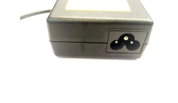 Зарядка для ноутбука Toshiba ADP-90NB , Input: 100-240V-1.5A, 50-60Hz, Output: 15V-6A, Б/В - 307140