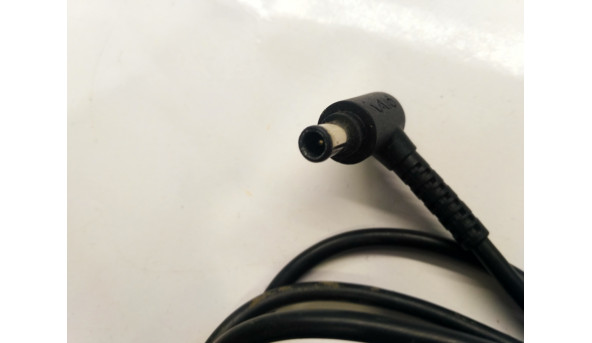 Оригінальний зарядний пристрій пристрій для ноутбука SONY VGP-AC19V31, VGP-AC19V32, VGP-AC19V34, Б/В - 307143