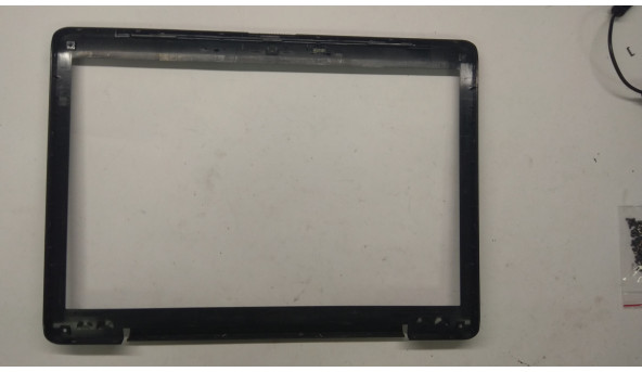 Рамка матриці корпуса для ноутбука Toshiba Satellite A200, 15.4", AP019000100, Б/В. Зламані замочки(фото) - 307163
