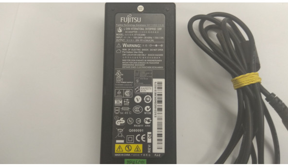 Зарядка для ноутбука Fujitsu, Model: 0713C2090, Input: 100-240V, 50-60Hz, 1. 5A, Output: 20V-4. 5A, S26113-E533-V15-02, оригинал. - 307170