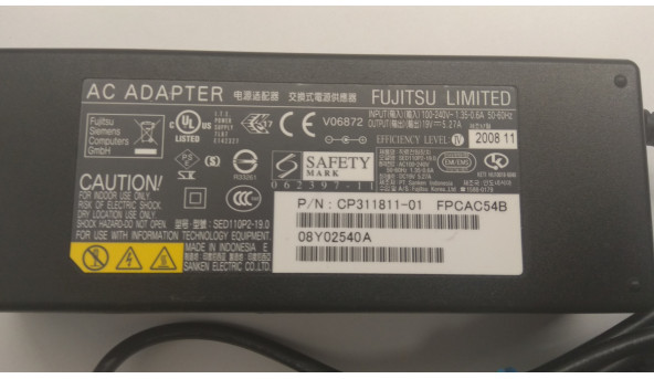 Зарядка для ноутбука Fujitsu, Model: FPCAC54B, Input: 100-240V-1. 35-0. 6A, 50-60Hz, Output: 19V-5. 27A, CP311811-01, Оригинал - 307174