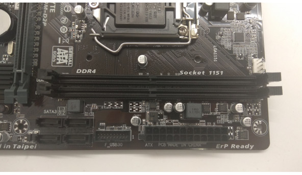 Материнская плата для Персонального компьютера Gigabyte GA-H110M-D2P, состояние новой. При некорректном работе платы, мы меняем на другую плату. Материнские платы протестированы на них ставили Windows и все драйвера, также тестировали все порты. - 307185