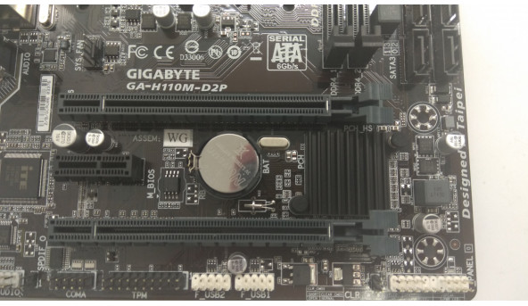 Материнская плата для Персонального компьютера Gigabyte GA-H110M-D2P, состояние новой. При некорректном работе платы, мы меняем на другую плату. Материнские платы протестированы на них ставили Windows и все драйвера, также тестировали все порты. - 307185