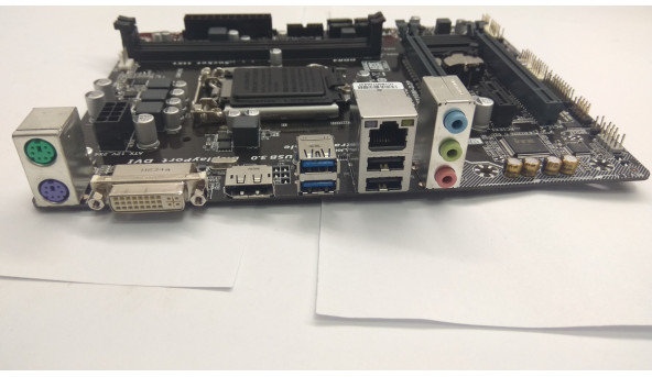 Материнская плата для персонального компьютера GIGABYTE GA-H110M-D2P, rev. 1. 0, состояние новой. При некорректном работе платы, мы меняем на другую плату. Материнские платы протестированы на них ставили Windows и все драйвера, также тестировали все порты