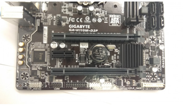 Материнська плата для персонального комп'ютера GIGABYTE GA-H110M-D2P, rev.1.0, стан нової. Гарантія на материнську плату, надається на три місяці. При не коректній роботі плати, ми міняємо на іншу плату. Материнські плати протестовані, на них ставили Wi
