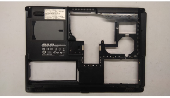 Нижня частина корпуса для ноутбука   Asus X50R, 15.4", 13GNLF1AP054, Б/В. Без пошкоджень, в хорошому стані.