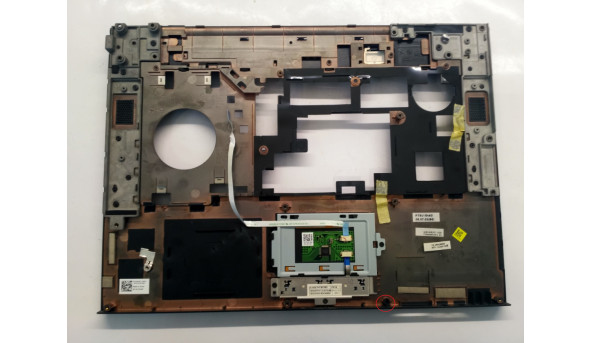 Середня частина корпуса для ноутбука Dell Vostro 1510, 15.6", AP03Q000500, Б/В. Є пошкоджене кріплення(фото). ПРОДАЄТЬСЯ З ПЕТЛЯМИ. - 307215