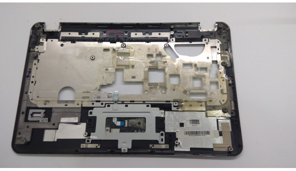 Средняя часть корпуса для ноутбука HP Pavilion dv6, dv6-3000, 15 6 ", RIT3LLX8TP50, Б / У. Все крепления целые. Без повреждения. - 307281