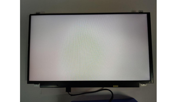 Матриця Samsung, LTN156AT37, 15.6", 30 Pin, LCD, HD 1366x768, Slim, б/в, Є подряпина, помітна на всіх кольорах - 307299