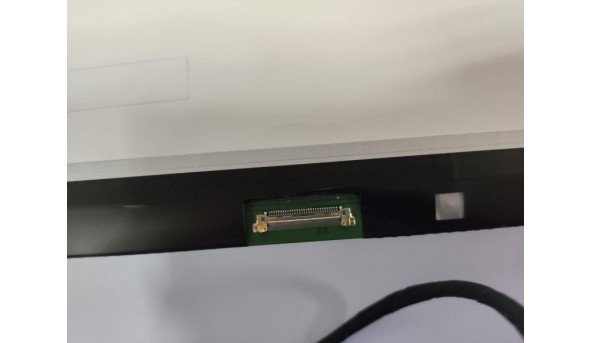 Матриця Samsung, LTN156AT37, 15.6", 30 Pin, LCD, HD 1366x768, Slim, б/в, Є подряпина, помітна на всіх кольорах - 307299