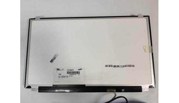 Матриця Samsung, LTN156AT37, 15.6", 30 Pin, LCD, HD 1366x768, Slim, б/в, Є подряпина, помітна на всіх кольорах - 307299