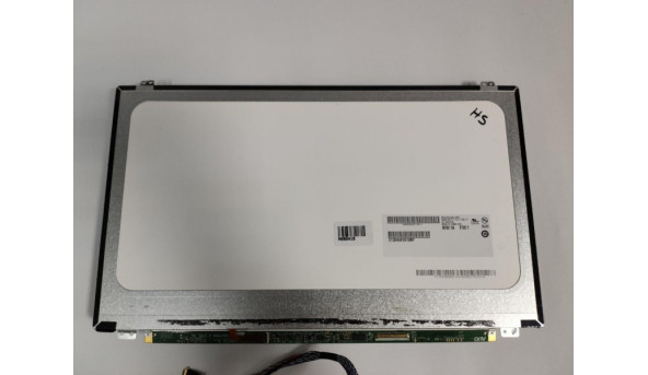 Матриця AU Optronics, B156XTN04.2, 15.6'', LCD, HD 1366x768, 40-pin, Slim, б/в. Спочатку при тесті мигало зображення, але потім все стало на свої місця, є декілька подряпин які помітні при роботі, відсутня захисна плівка знизу, та є засвіти - 307312