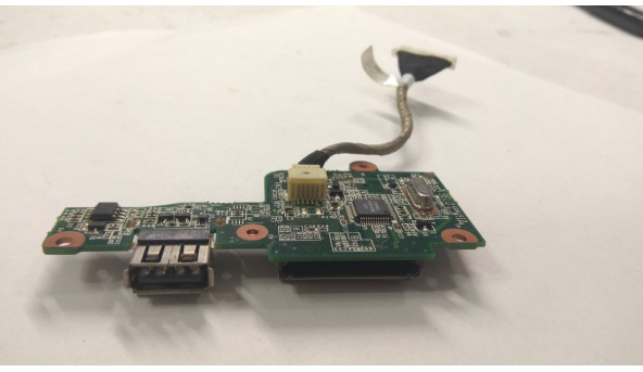 Плата с разъемами USB и Card Reader для ноутбука Fujitsu Amilo Pi 2550, Pi2530, Pi2540, 35GMP5500-C0, Б / У. В хорошем состоянии, без повреждений.