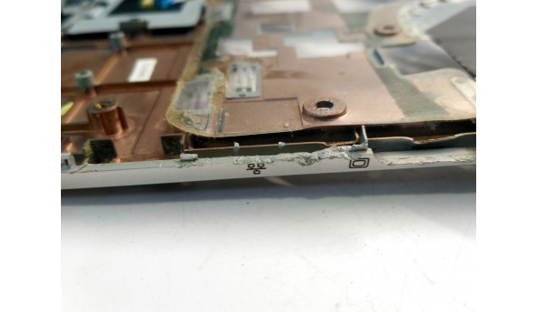 Середня частина корпуса для ноутбука Emachines E640, 15.6", AP0CA000210, Б/В. Кріплення всі цілі. Є незначні пошкодження(фото) - 307382
