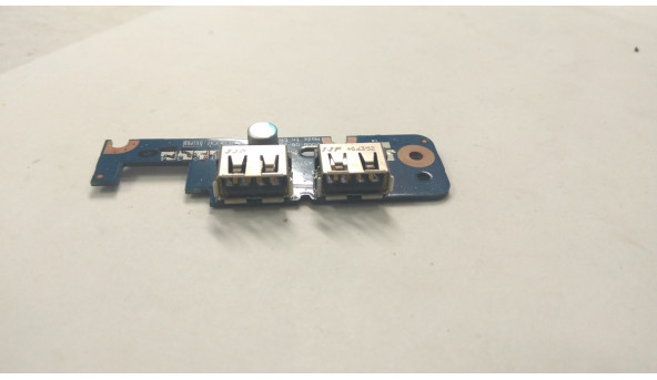 Плата с USB разъемы для ноутбука Toshiba Satellite A355D, ls-4575p, Б / У. В хорошем состоянии, без повреждений.