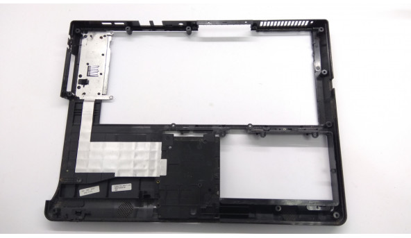 Нижня частина корпуса для ноутбука Fujitsu Amilo Pi 2540, 15.4", 83GP55022-00, Б/В. Всі кріплення цілі.Без пошкоджень. - 307422