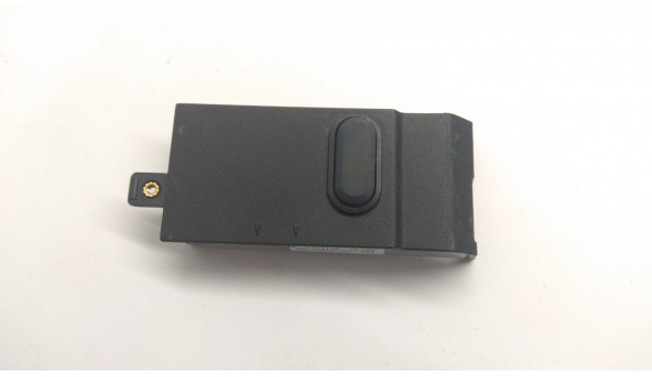 Сервисная крышка для ноутбука MSI L710, 307-711933-SED, Б / У. В хорошем состоянии, без повреждений. Есть царапины и потертости.