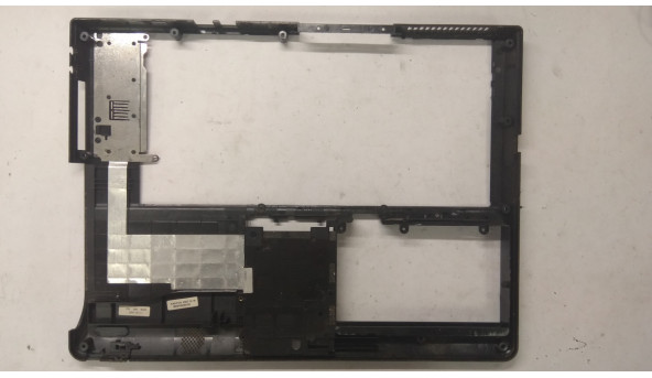 Нижня частина корпуса для ноутбука Fujitsu SIEMENS Amilo Pi 2530, 15.4", P55IM5, 83GP55022-00, Б/В. Всі кріплення цілі, без пошкоджень. - 307455