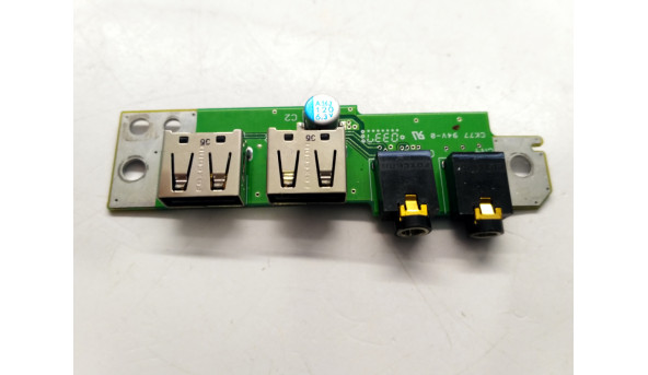 Плата з роз'ємами  Audio, USB для ноутбука Toshiba M30, 040-0007-946, Б/В.В хорошому стані, без пошкоджень