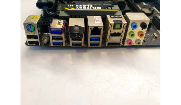 Материнська плата для персонального комп'ютера MSI Z77 MPOWER, Б/В, Є незначна увігнутість біля USB(фото) - 307545