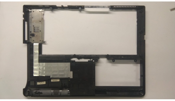 Нижня частина корпуса для ноутбука Fujitsu AMILO Pi2530, 15.4",,P55MI5, 83GP55022-00, Б/В. Всі кріплення цілі, без пошкоджень. - 307556