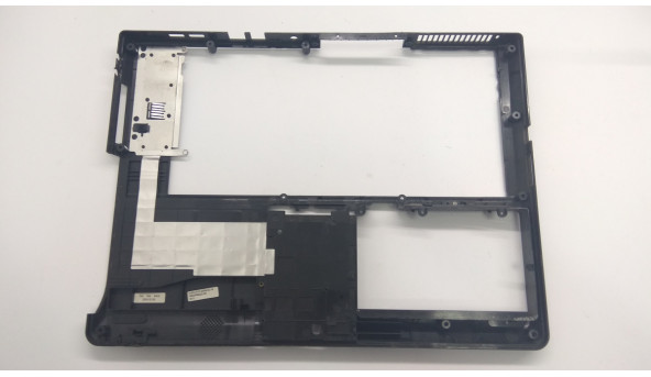 Нижня частина корпуса для ноутбука Fujitsu Amilo Pi 2550, 15.4", 83GP55022-00, Б/В. Всі кріплення цілі.Без пошкоджень. - 307572