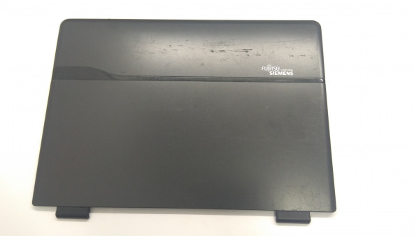 Кришка матриці корпуса для ноутбука Fujitsu Amilo Pi 2550, 15.4", 83GP55050-20, Б/В. Всі кріплення цілі.Без пошкоджень.Є подряпини.