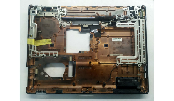 Нижняя часть корпуса для ноутбука HP Compaq 6735b, 15 4 ", 6070B0256401, Б / У. Все крепления целые. Без повреждений.
