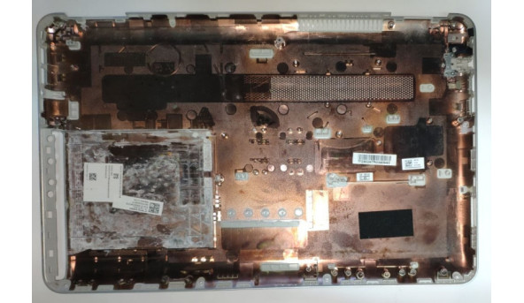 Нижняя часть корпуса для ноутбука HP Pavilion dv6, dv6-1225ew, 15 6 ", ZYE3CUT10060, Б / У. Все крепления целые. Без повреждений.