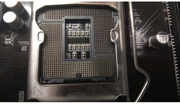Материнська плата для персонального комп'ютера GIGABYTE GA-H110M-D2P, rev.1.0, стан нової. - 307613