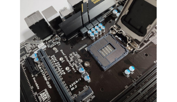 Материнская плата для персонального компьютера GIGABYTE GA-Z170M-D3P, новая. В коротком, очень сильно греется транзистор у Bios. Bios прошивався. - 307615