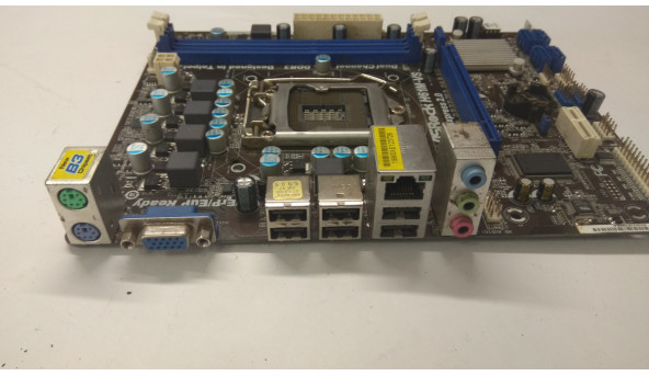 Материнська плата для ПК ASRock H61M-VS, REV 1.0, Б/В. Була залита, погнуті ніжки CPU. Стартує і виключається. Не робоча. - 307619