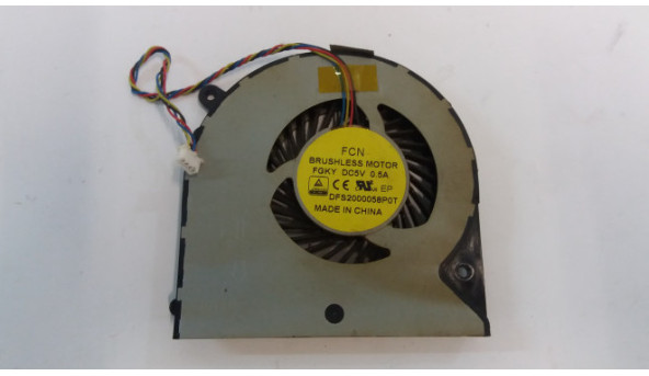 Материнская плата для персонального компьютера GIGABYTE GA-H110M-D2P, rev. 1. 0, новая. Нерабочая плата, не реагирует на кнопку. Перепрошивався биос.