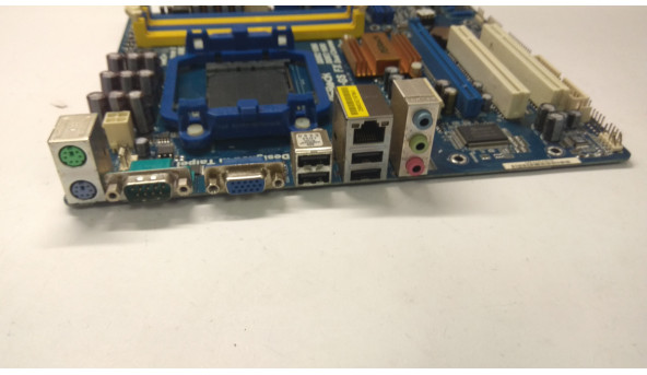 Новая материнская плата для ПК ASRock N68C-GS FX REV 1. 0 Socket AM3 / AM3 +. Плата из Германии, гарантия 3 месяца - 307655