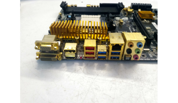 Материнська плата для персонального комп'ютера  ECS A85F2-A Golden, Socket FM2, v:1.0,  нова.  Не виводить зображення, перебиті доріжки(фото)
