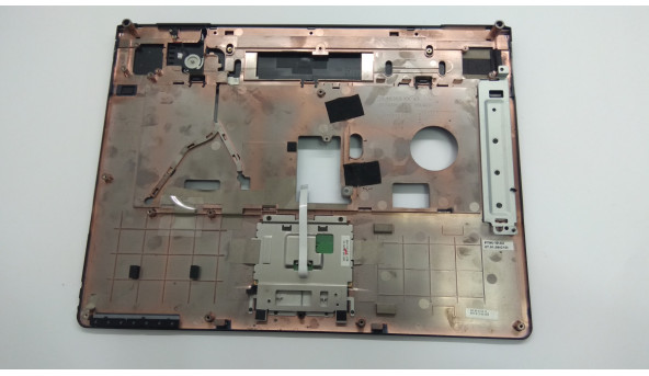 Середня частина корпуса для ноутбука Fujitsu Amilo Li 1705, 15.4", 80-41116-70, Б/В. Всі кріплення цілі.Без пошкоджень. - 307689