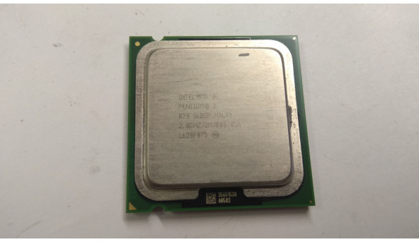 Процесор Intel Pentium D 820, 2 МБ кеш-пам'яті, тактова частота 2,80 ГГц, Б/В. В хорошому стані, без пошкоджень.