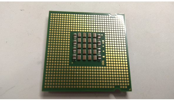 Процесор Intel Pentium D 820, 2 МБ кеш-пам'яті, тактова частота 2,80 ГГц, Б/В. В хорошому стані, без пошкоджень. - 307710