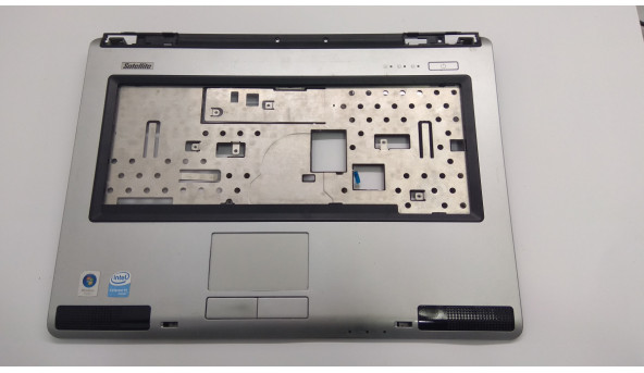 Середня частина корпуса для ноутбука Toshiba Satellite L40-13G, 15.4", 13GNQA1AP033 Б/В. Всі кріплення цілі.Без пошкоджень.