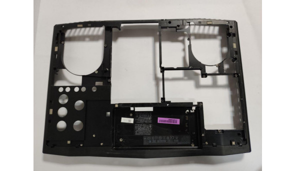 Нижня частина корпуса для ноутбука Dell Alienware M17x R3, 17.3", CN-0J9WC, AM0FJ000100, б/в. В хорошому стані.