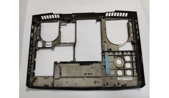 Нижня частина корпуса для ноутбука Dell Alienware M17x R3, 17.3", CN-0J9WC, AM0FJ000100, б/в. В хорошому стані. - 307728