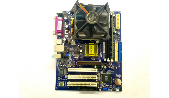 Материнская плата для персонального компьютера Foxconn 661FX4MR-ES, Б / У. Продается вместе с системой охлаждения, процессором Intel Pentium 2. 8Ghz и планкой DDRx512Mb