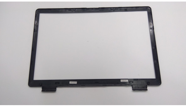 Рамка матриці корпуса для ноутбука One U50SI1, 15.0", 83GU50080-70, Б/В. Всі кріплення цілі.Без пошкоджень. - 307763