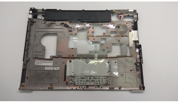 Середня частина корпуса для ноутбука Acer TravelMate 2480, ZR1, 14.1", ZYE3IZR1TC1, Б/В. Всі кріплення цілі.Без пошкоджень. Відсуня верхня панель. - 307798