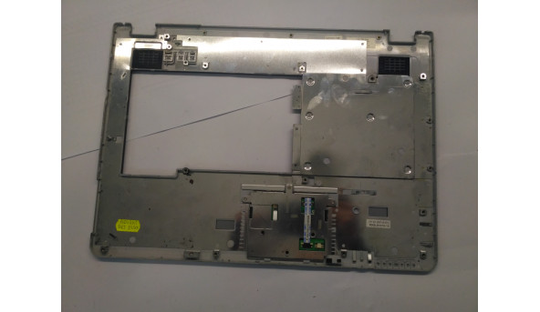 Средняя часть корпуса для ноутбука Advent ERT 2250, 15 4 ", 83GL51010-12, Б / У. Крепление все цели, видклеина верхняя панель (фото)