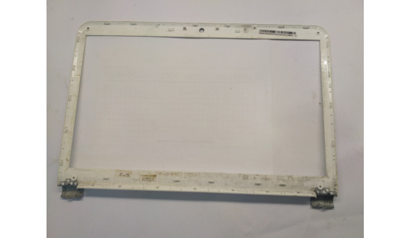 Рамка матрицы корпуса для ноутбука Packard Bell EasyNote TJ68, MS2285, 15 6 ", 604BU26003, Б / У. В хорошем состоянии, сломано несколько замков - 307808