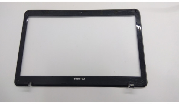 Рамка матрицы корпуса для ноутбука Toshiba Satellite L755, 15 6 ", A000079320, Б / У. Все крепления целые. Без повреждений.